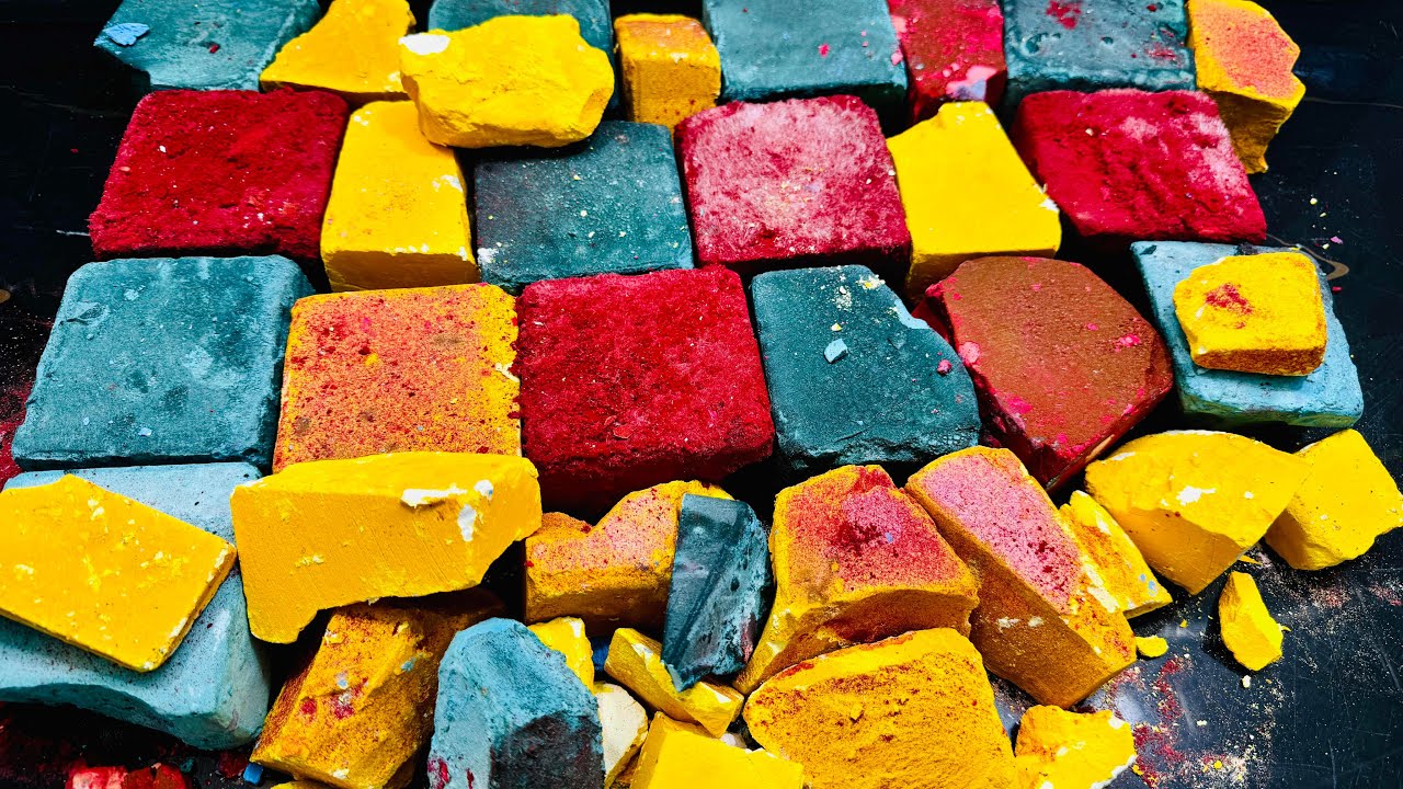 Fresh Dyed Gym Chalk ASMR | Crunchy Fluffy And Powdery Dyed Chalk ...