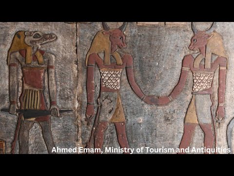 تم الكشف عن رموز الأبراج على سقف معبد عمره 1800 عام في مصر