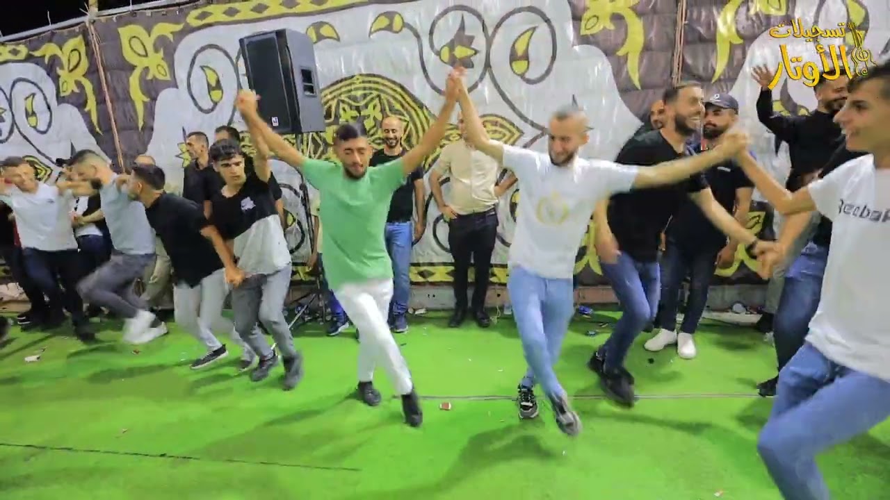 دبكة الفنانين مؤنس ومعتصم حواورة زفاف العريس علاء قرارية - الفندقومية 2023