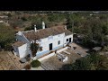 Traditional villa for sale with 1 hectare of land, Guia, Algarve, Portugal