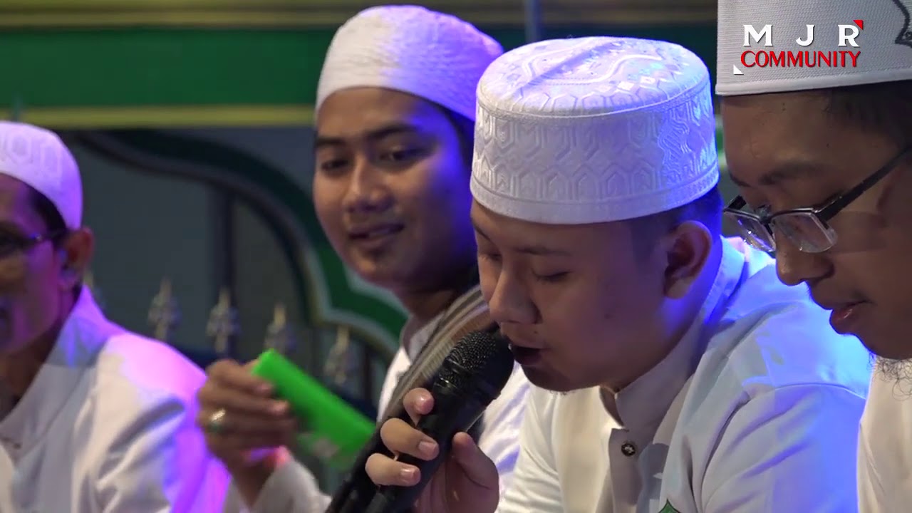 AHBABUL MUSTHOFA LAMONGAN FEAT RIDWAN ASYFI BAGIAN 1 - MOJOROTO BERSHOLAWAT FULL HD