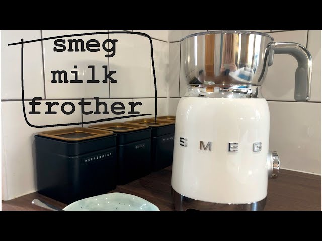 Unboxing #SMEG Milk Frother in Red ❤️