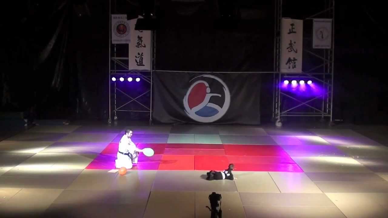 25 jaar Chongmukwan - Jelle en Kerach (uber cute hapkido kid)