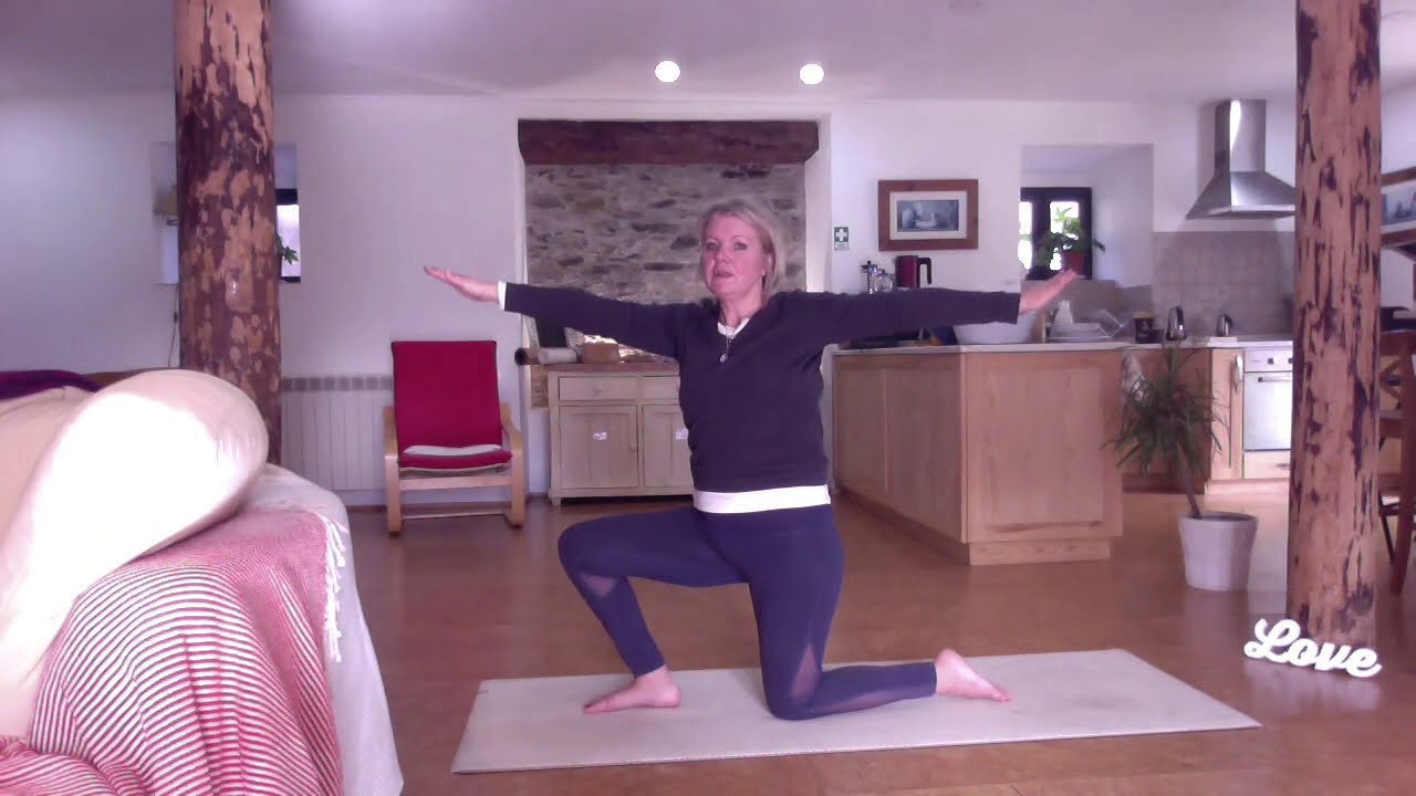 20 min very gentle yoga practice for limited mobility or beginners to exercise | Yoga with Belinda