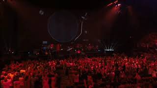 Roger Waters "Money" (In The Flesh live).