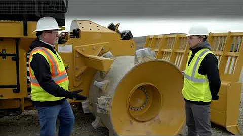 816 Landfill Compactor Walk-around