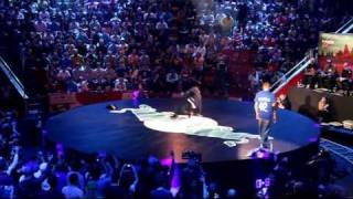 Red Bull BC One 26.11.2011 Moscow (Roxrite vs. Soso)