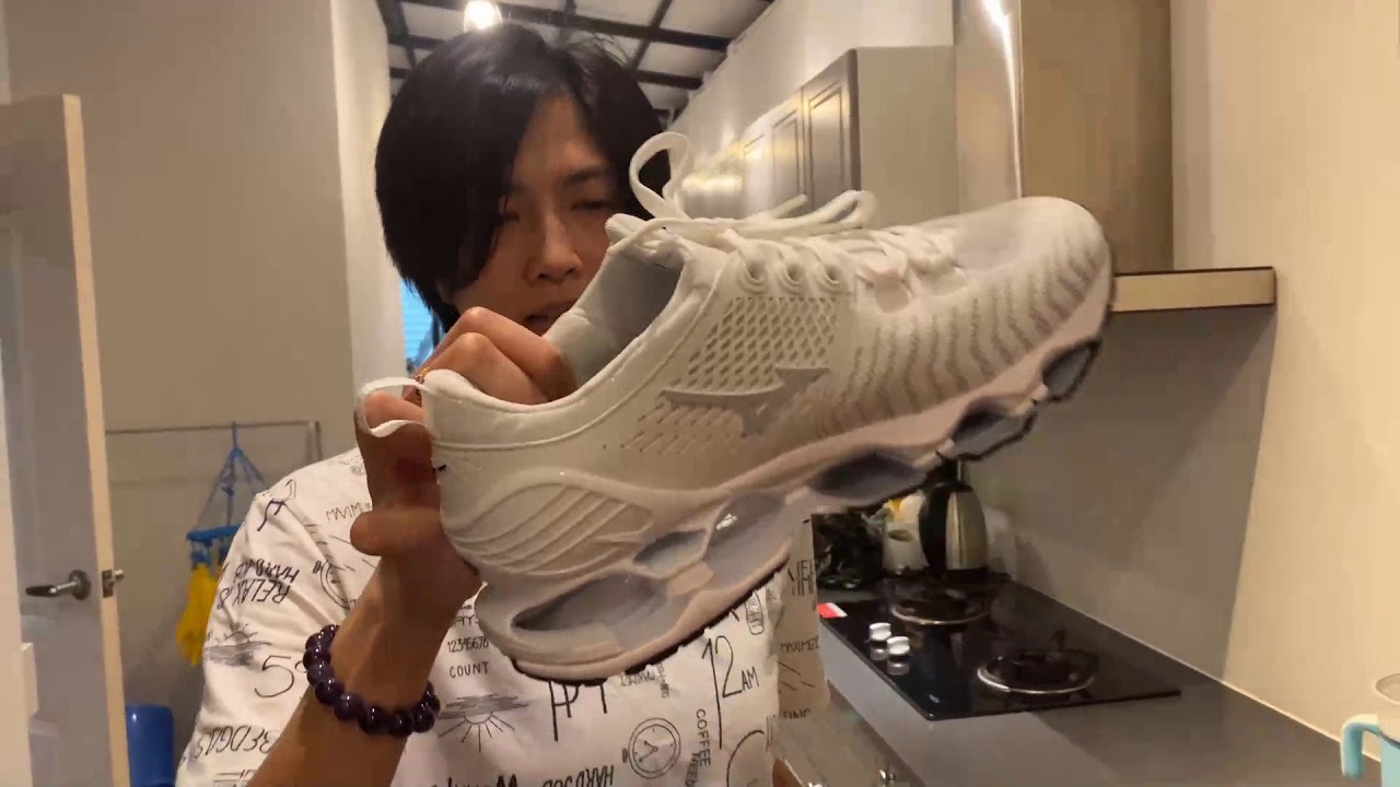 บุกเปิดตู้รองเท้า หน่อง ปลื้มจิตร์ | EP84 วิลาพาทัวร์