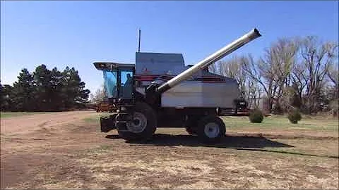 1995 Gleaner R62 combine for sale at auction | bidding closes May 23, 2018