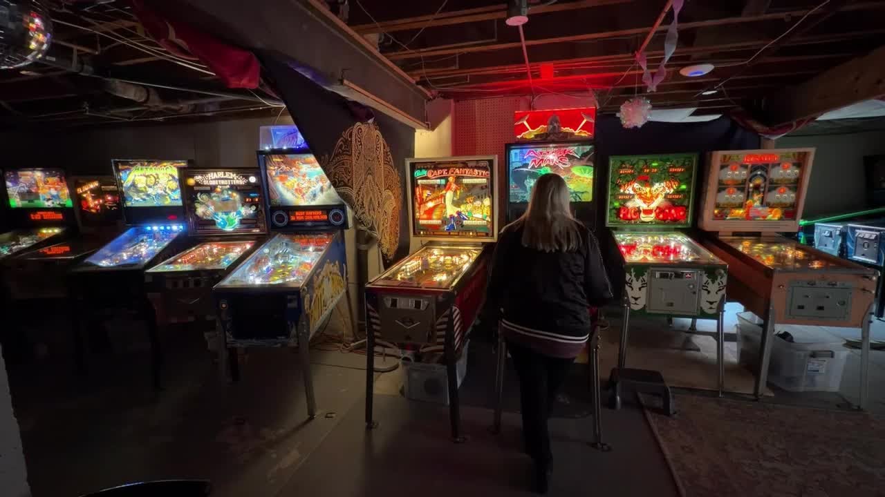 Lyons Classic Pinball provides community, nostalgia