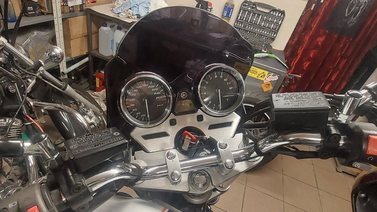 Yamaha XJR1300 2008: błędy i ustawienie mieszanki.