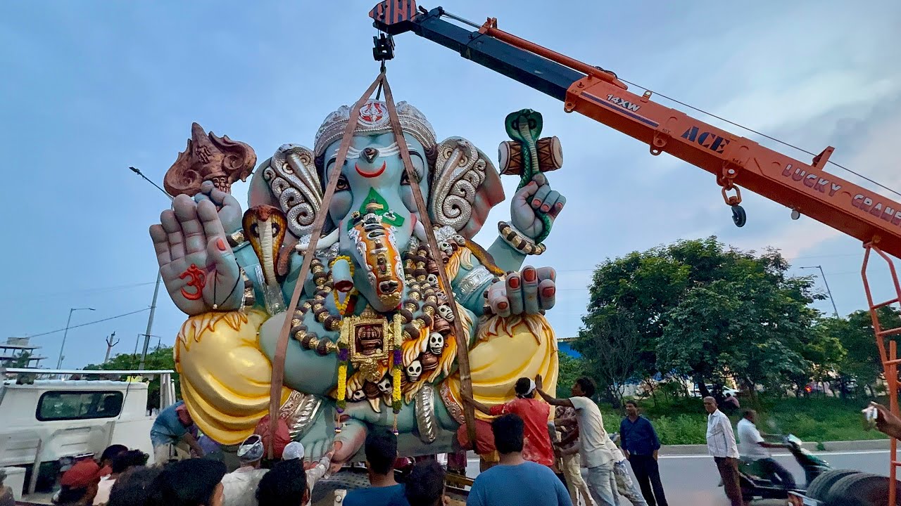 Unique Most Famous Ganesh Aagman at GSk Laxmiguda Hyderabad 2025| Ganesh Transporting Hyderabad 2025