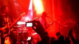 Pierce The Veil - Bulls In The Bronx LIVE (Madrid // 11-18-2013)