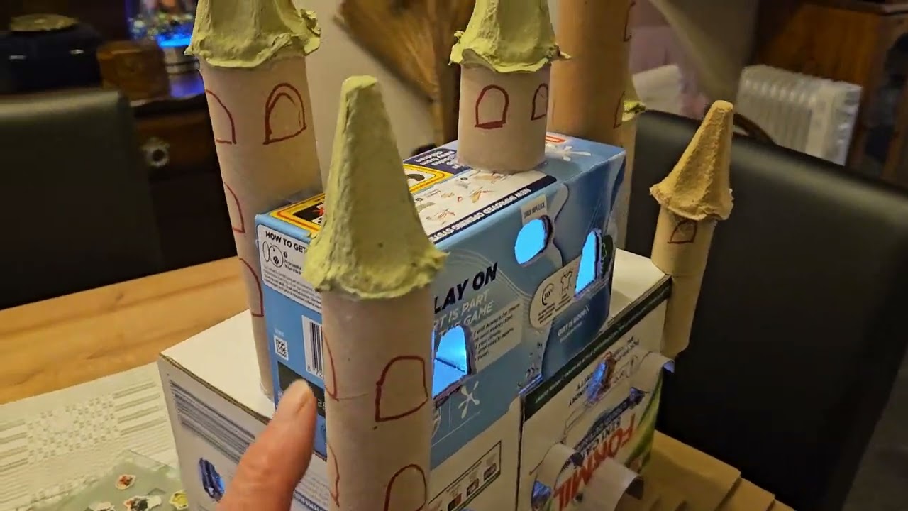 Second video on my Castle project, working in progess😉 #recycle #castle #art #artprojects 