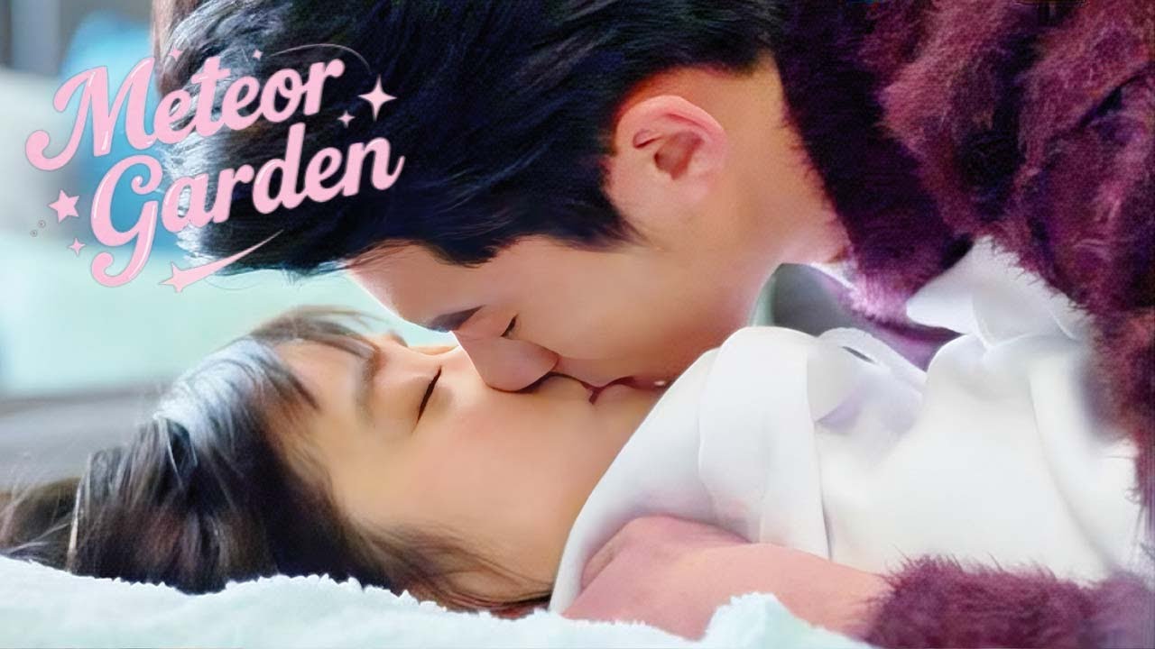 Steamy Co-Living Alert! After Cinderella Moves In, the Campus Hunk Won’t Let Her Slip Away!🫦