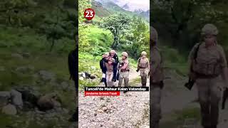 Tunceli’de Mahsur Kalan Vatandaşı Jandarma Sırtında Taşıdı