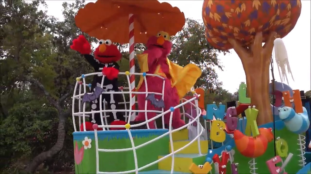 Sesame Street Halloween Parade Seaworld San Antonio 2019 YouTube