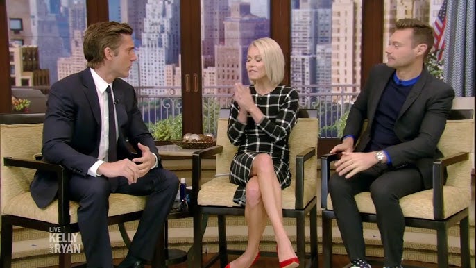 David Muir on His Early Days in News and Getting Noticed by Peter Jennings  - YouTube