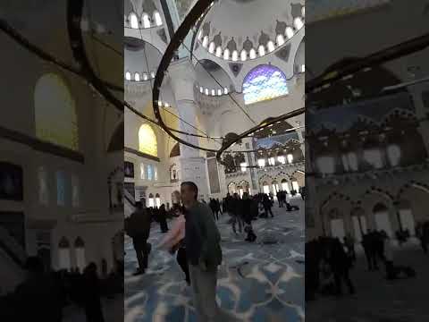 büyük Çamlıca Camii iç mekan