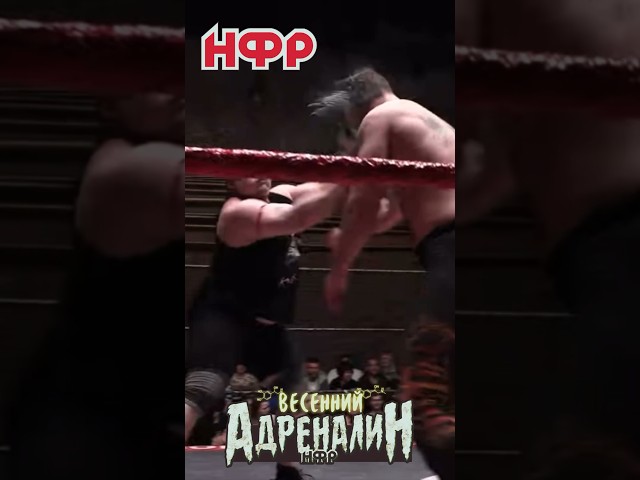 Клавиатурой прямо по лицу!