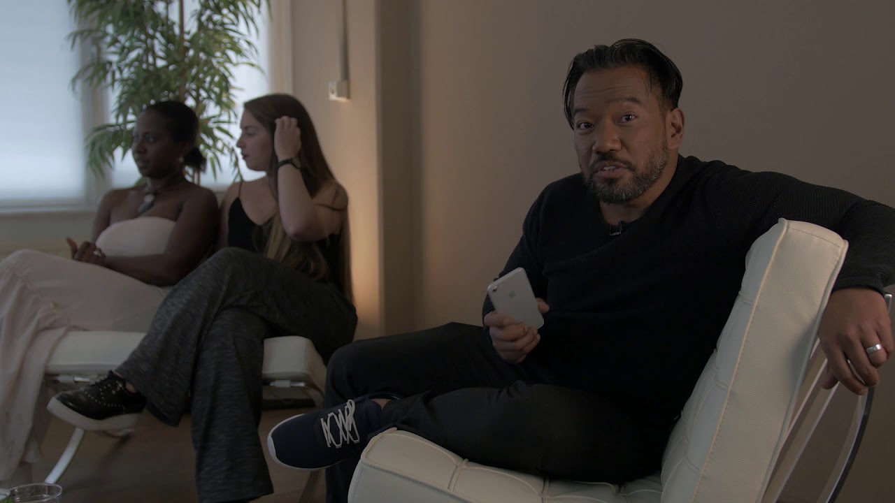 Mirror for Samsung TV for iPhone and iPad Promo YouTube