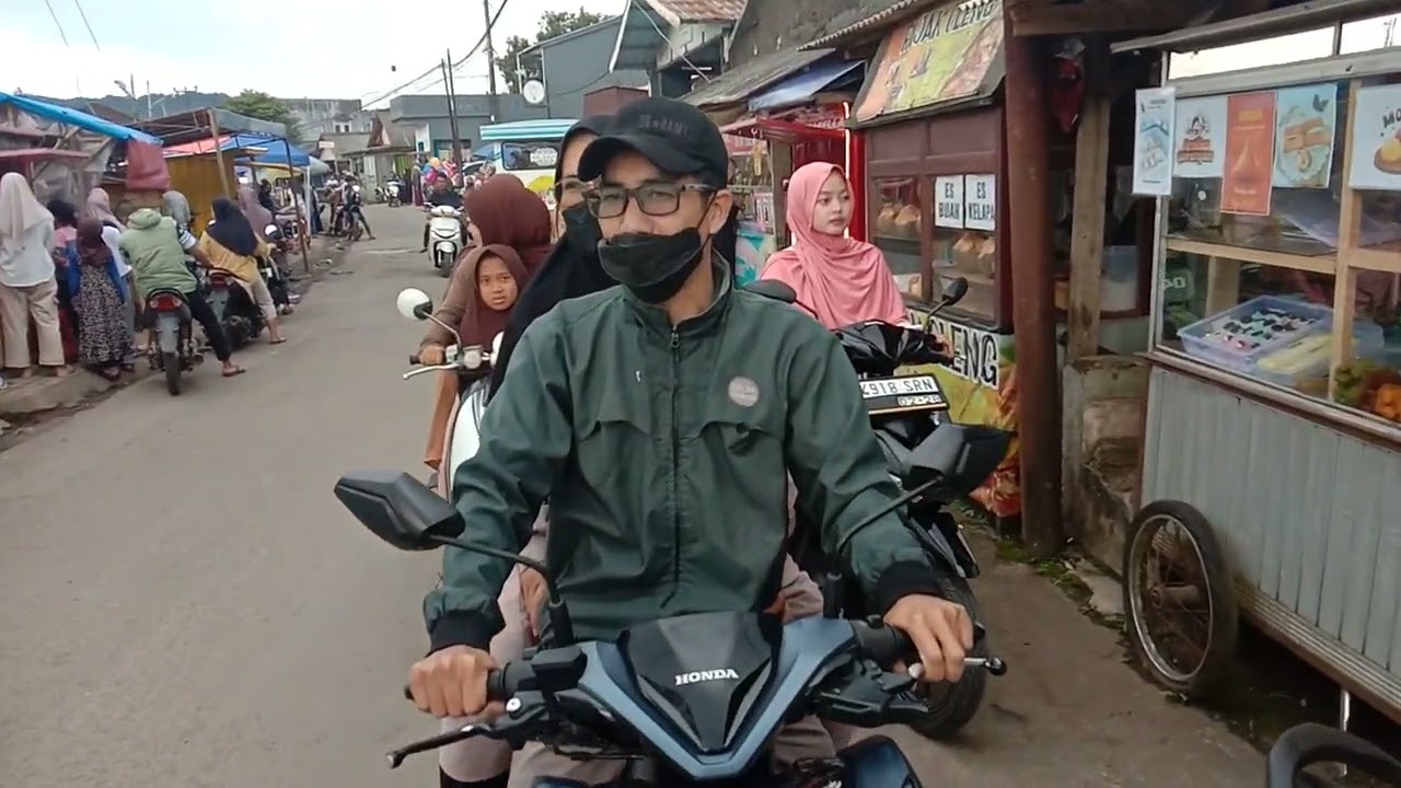 Berburu takjil masyarakat kabandungan