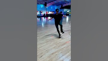 Here’s a nice spin! #rollerskating #skate #jamskate #rollerskate #jamskating #shorts #dance