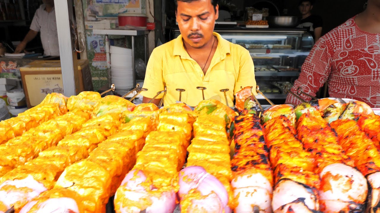 HUUUGE Indian Street Food ADVENTURE in Jaipur, India | BEST VEGETARIAN Street Food in India -SPICY! | The Food Ranger