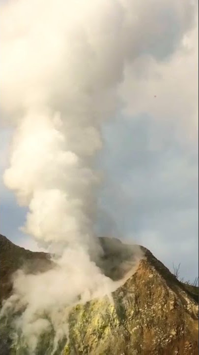 Kawah papandayan bekas letusan tahun 2002 #exploregarut #jawabarat #panorama #garutkekinian
