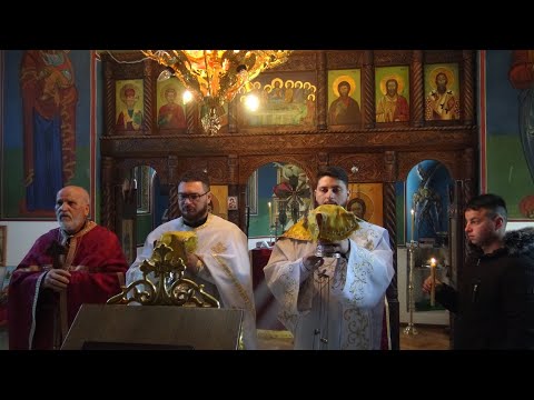 Крстопоклона недеља у