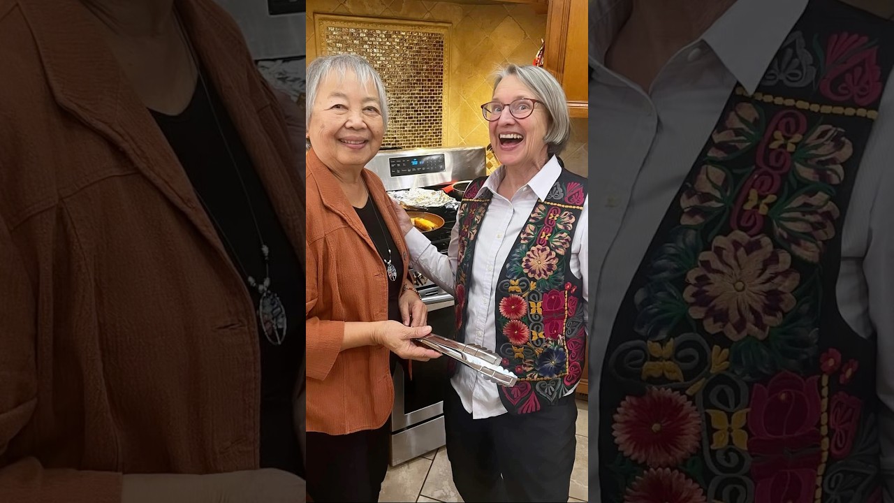 Я люблю обеих своих мам 🤎 