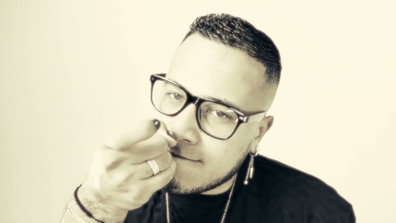 Regardez Salen // Sonido Ritmico (Loopersonmusic) sur YouTube Regardez Salen // Sonido Ritmico (Loopersonmusic) sur YouTube