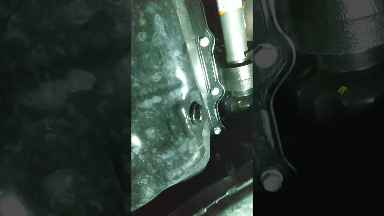 2023 KIA Sportage oil change // comment any questions. YouTube