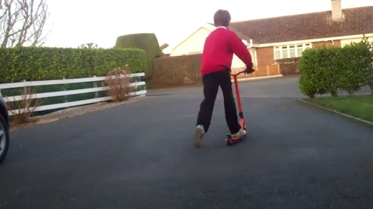 Easy Scooter Tricks - YouTube