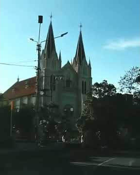 Suasana kota malang di pagi hari
