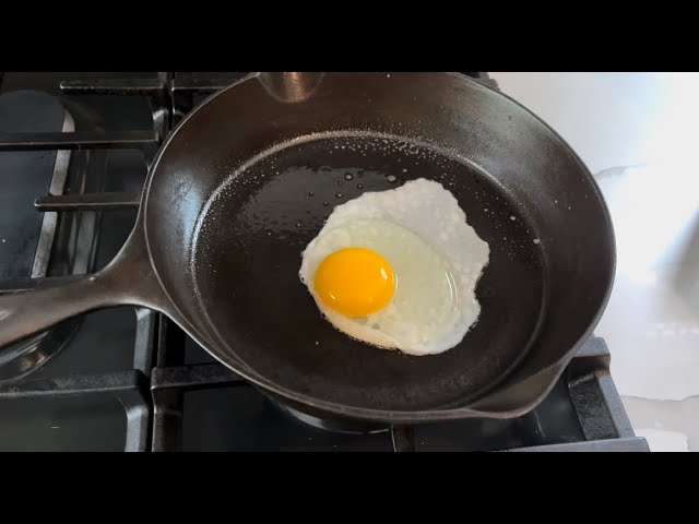 The Perfect Fried Egg in a Cast Iron Skillet - Kent Rollins