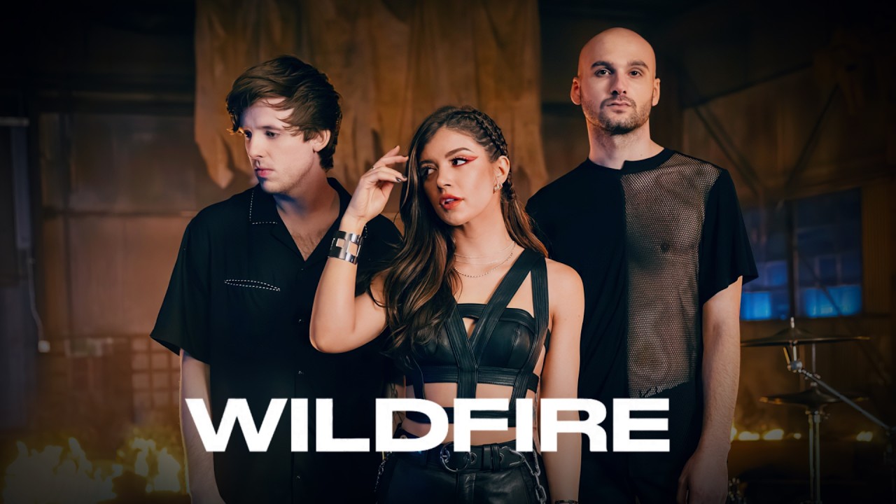 YouTube에서 Against The Current - Wildfire (Music Video) 보기 YouTube에서 Against The Current - Wildfire (Music Video) 보기