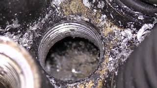 картинка: Выкрутить,заклеить,вырубить или заварить? Замена алюминиевых заглушек системы охлаждения двигателя