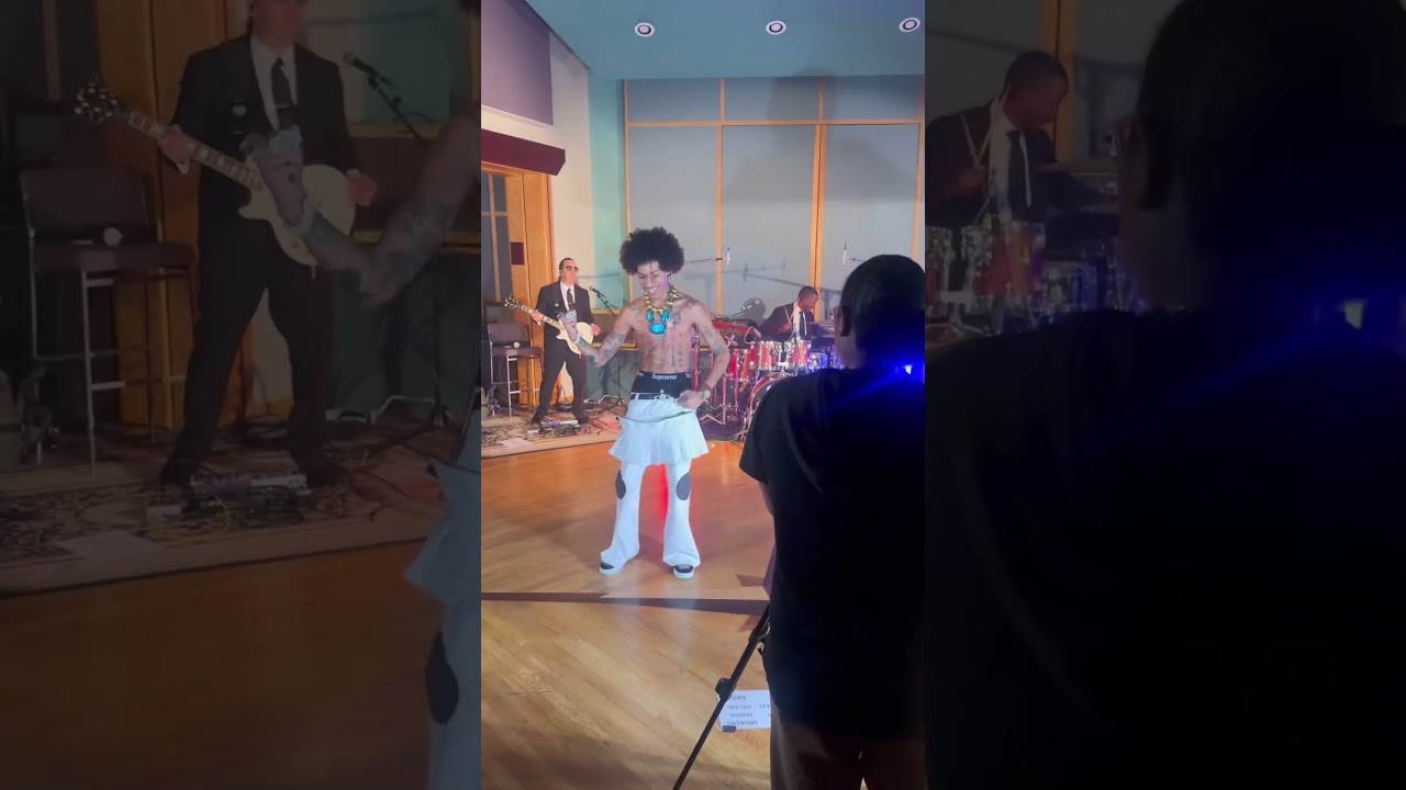 Yall better stop playin w me dis is FASHION 😂🔥 pants from da mall in CHINA 🇨🇳 5M on TikTok 😮‍💨