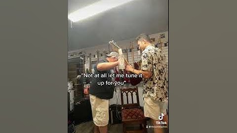 Acting like a BEGINNER GUITAR PLAYER then SHREDDING