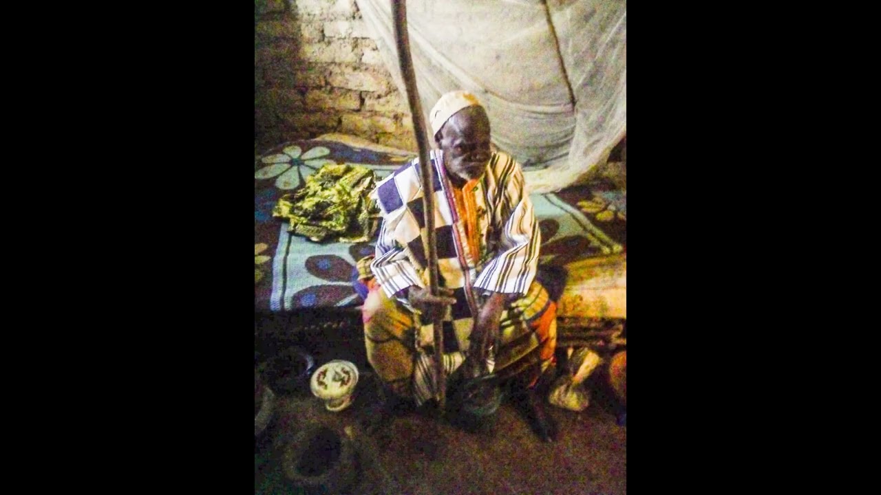 LONFO Kourita Doyen de village de Toaaga