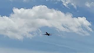United Airlines Boeing 767 (2) Arrival at the Dulles International Airport 6/19/26