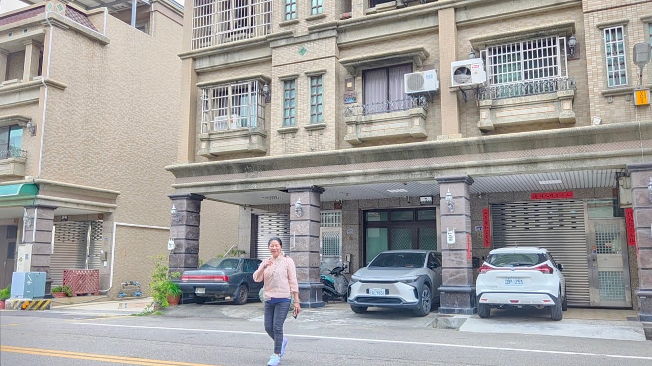 🎉正8米路旁25大地坪4樓店面透天門口車位（2樓有管線可客廳廚房）近彰化火車站大6房屋況佳（如新屋）（看屋議價）開價3820萬交通醫療採買優🐎各位加油加油加油❤️0977188512傅晏棠房地產關心您