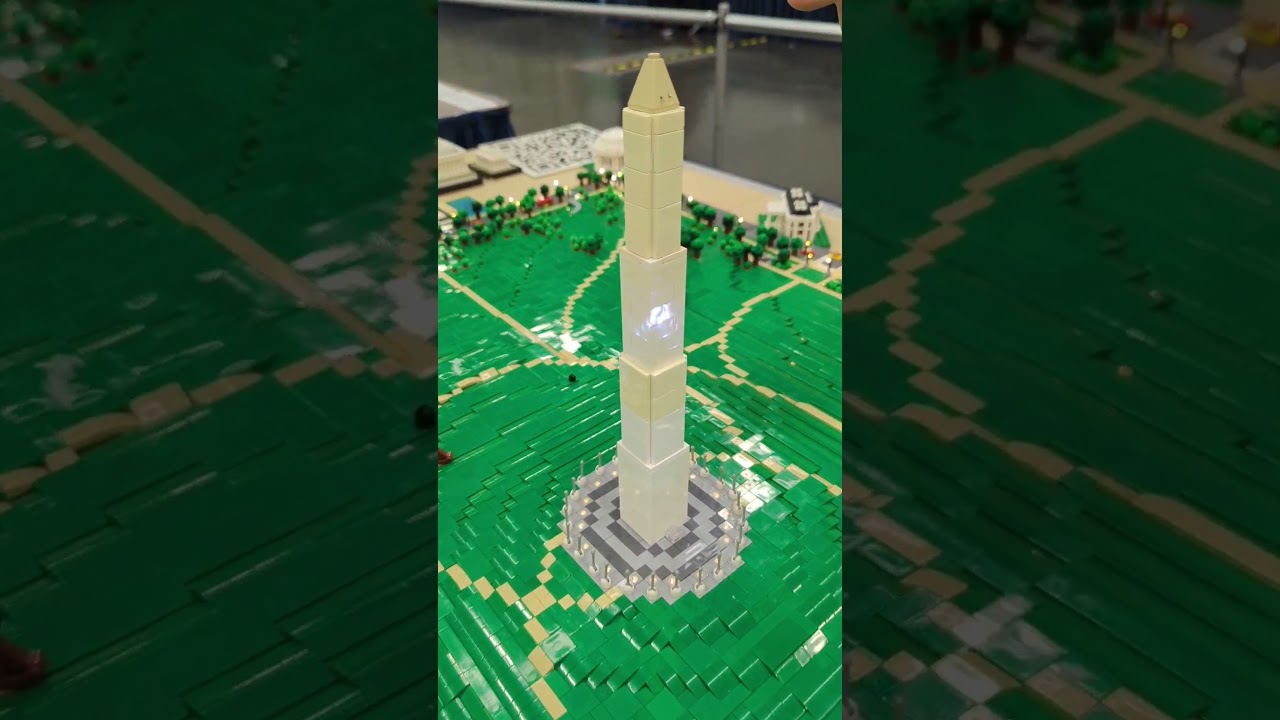 Huge LEGO Washington DC National Mall by Wayne Tyler