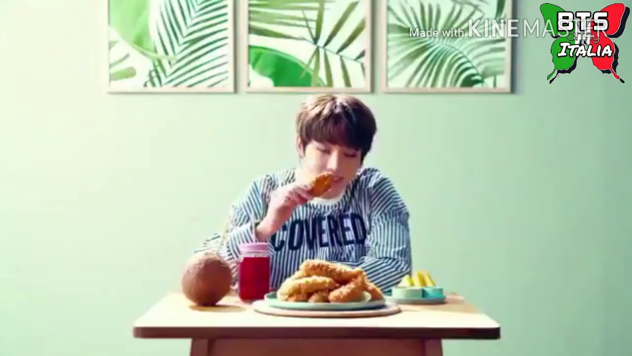 Jungkook Eating Moments pt.2 - YouTube