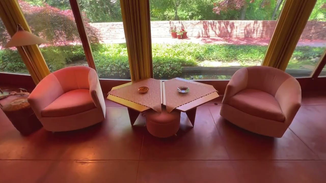 Frank Lloyd Wright’s “The Laurent House”