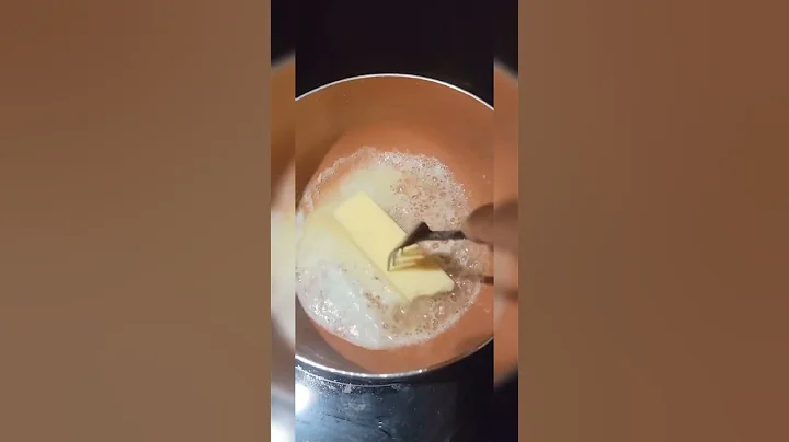 SOUR CREAM MAC AND CHEESE