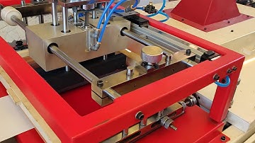 Roll to roll screen printing machine