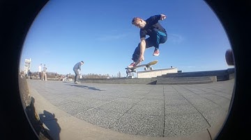 Boneless FS 180 slow mo