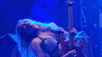 Sophie Lloyd and Marisa Rodriguez - the 02 academy Brixton #sophielloyd #marisarodriguez